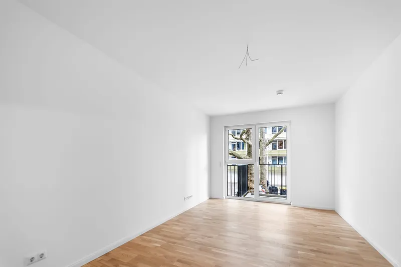 Unmöbliertes Studio mit EBK in Lichtenberg — photo 1